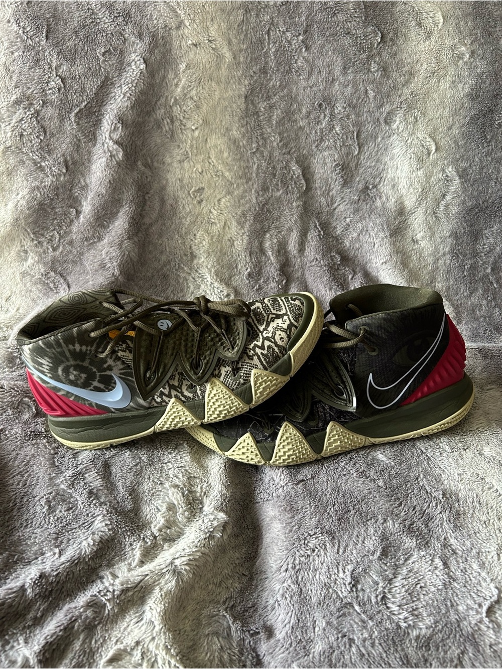 Nike kybrid s2 what the camo size 10.5 pads
